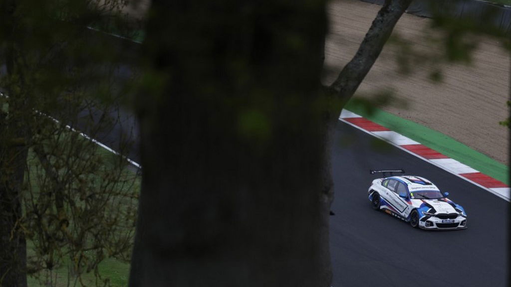 BTCC - Brands Hatch Indy: Race Results (1)